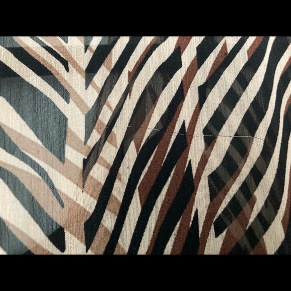 Byline-Sheer Top w/ Tank attached - Picture 6 of 6